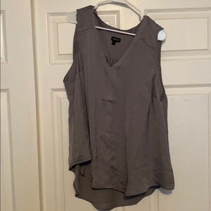 Grey sleeveless shirt